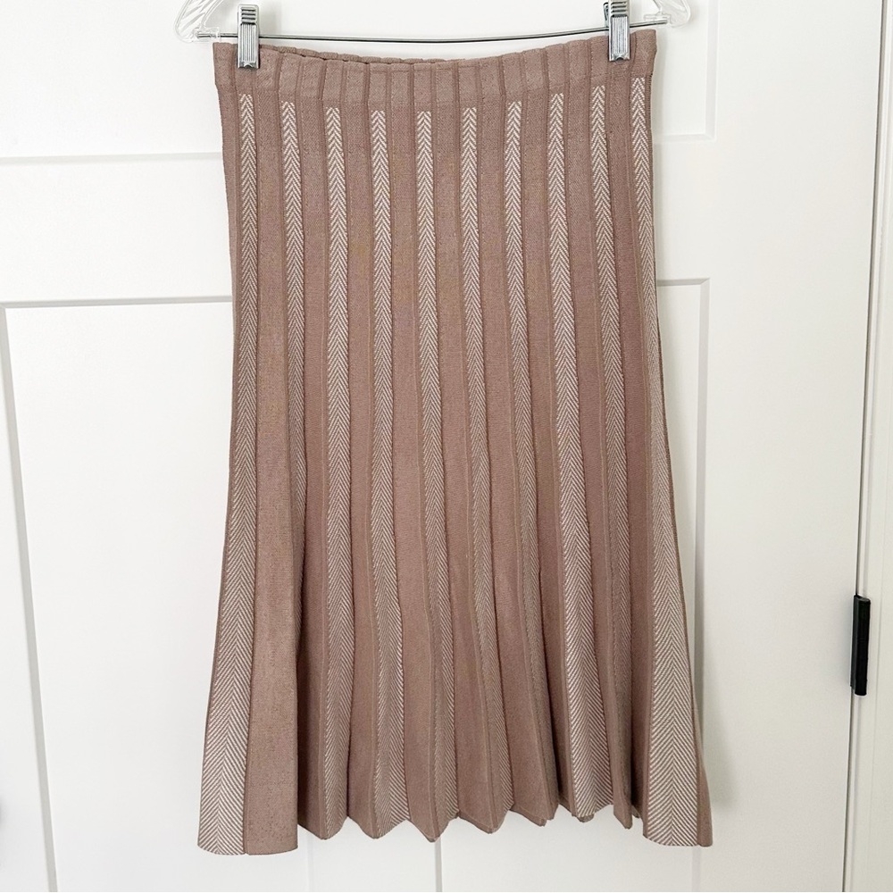 Milano sweater pleated herringbone midi skirt size m